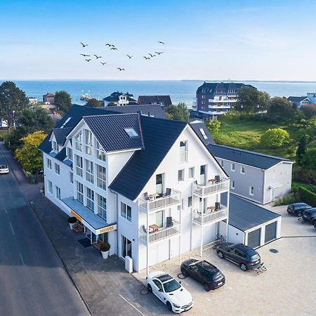 Hotel Meerzeit Scharbeutz Bagian luar foto