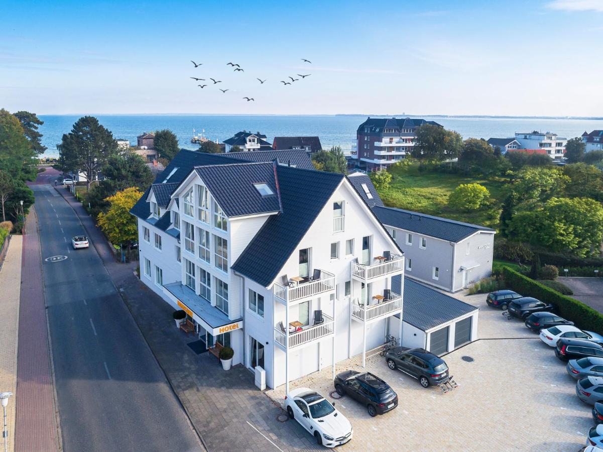 Hotel Meerzeit Scharbeutz Bagian luar foto